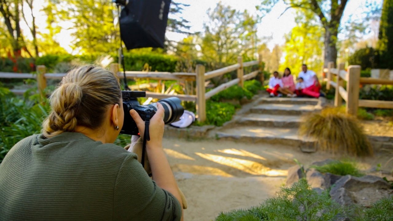 FAMILY PHOTOSHOOT Outdoor using external light Softbox, Sacramento Photographer Svitlana Vronska