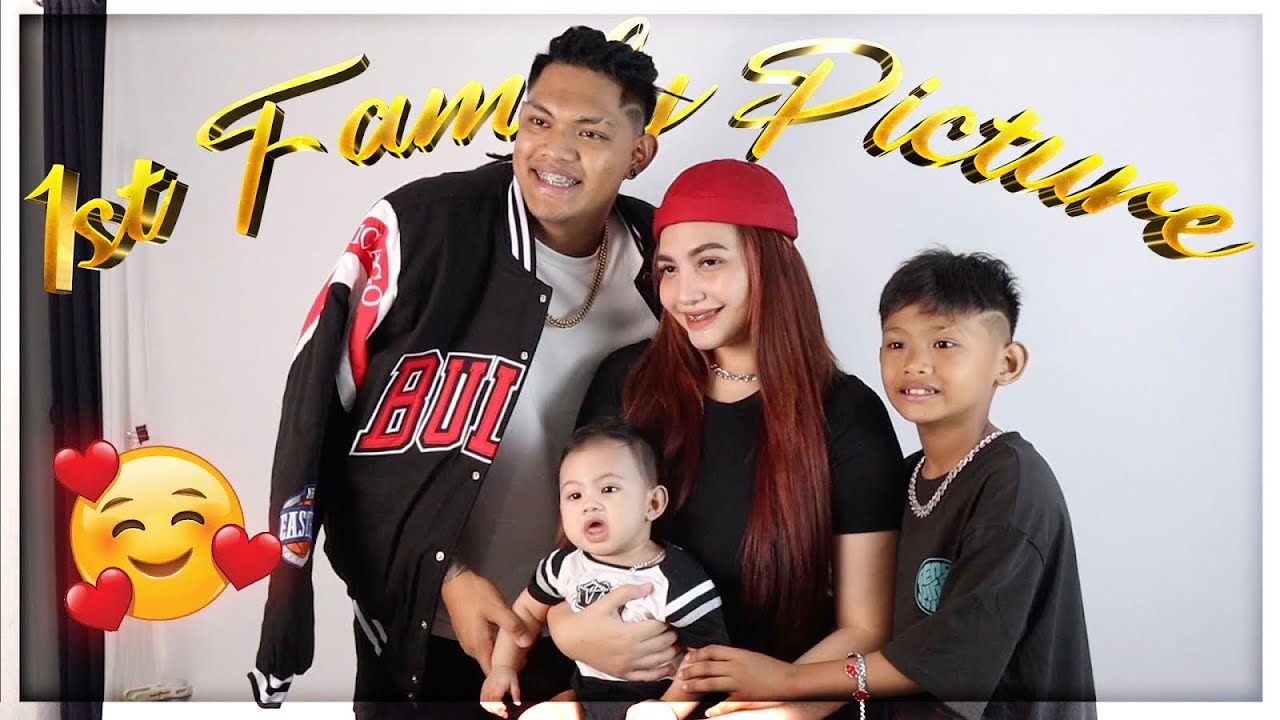 FIRST FAMILY PICTURE!