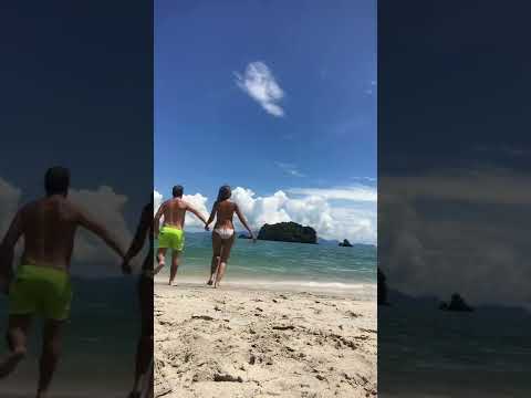 What a Beautiful Sunny Day be on the Beach  | Tanjung Rhu