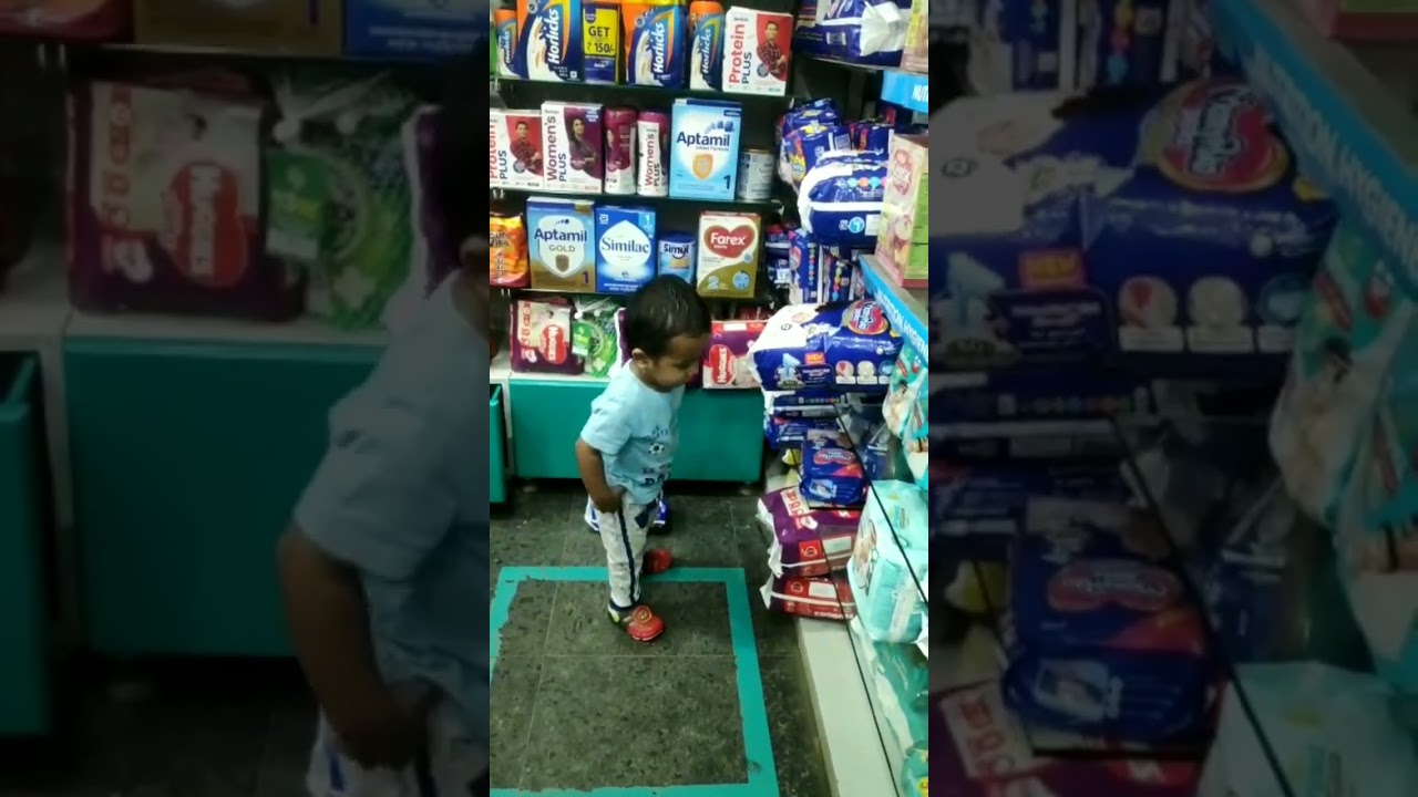 shahu shoppingforhimself#shortsvideo#viralshorts #photoshoot#baby at shopping centre#babyboy#pampers