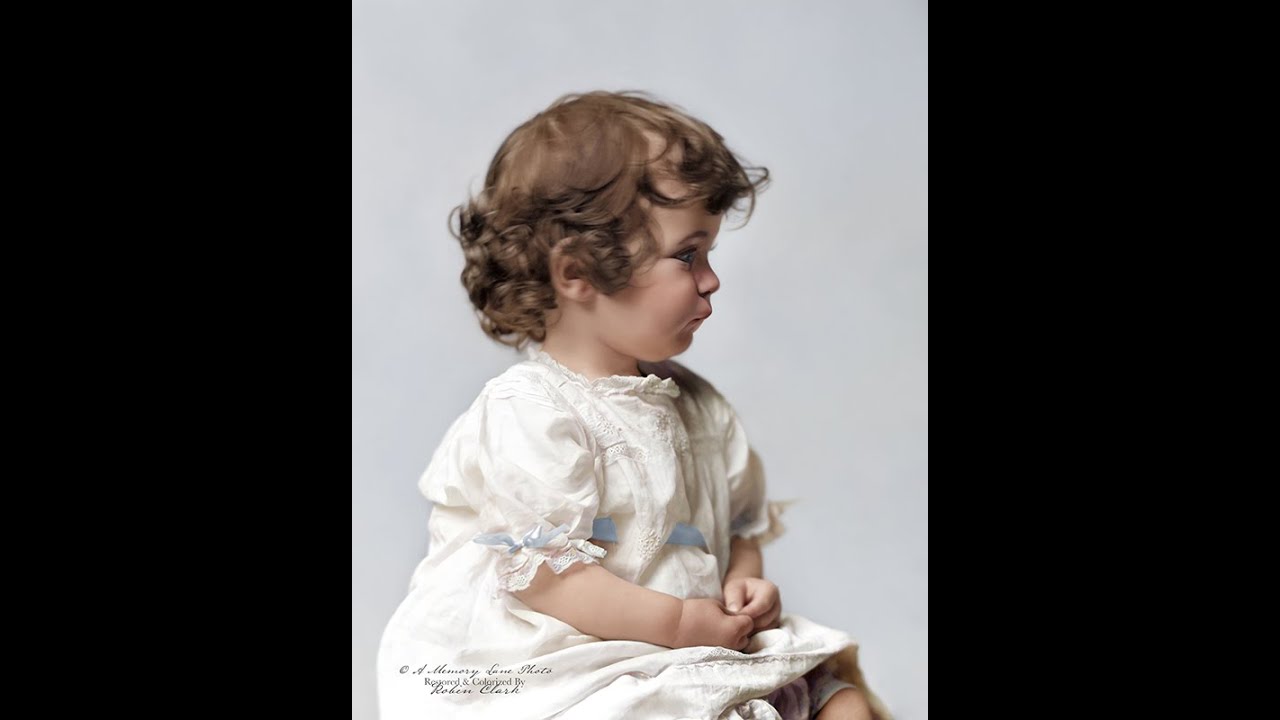 Child's portrait taken by Gainesville, GA photographer Nathan C. White, circa 1914-1918.