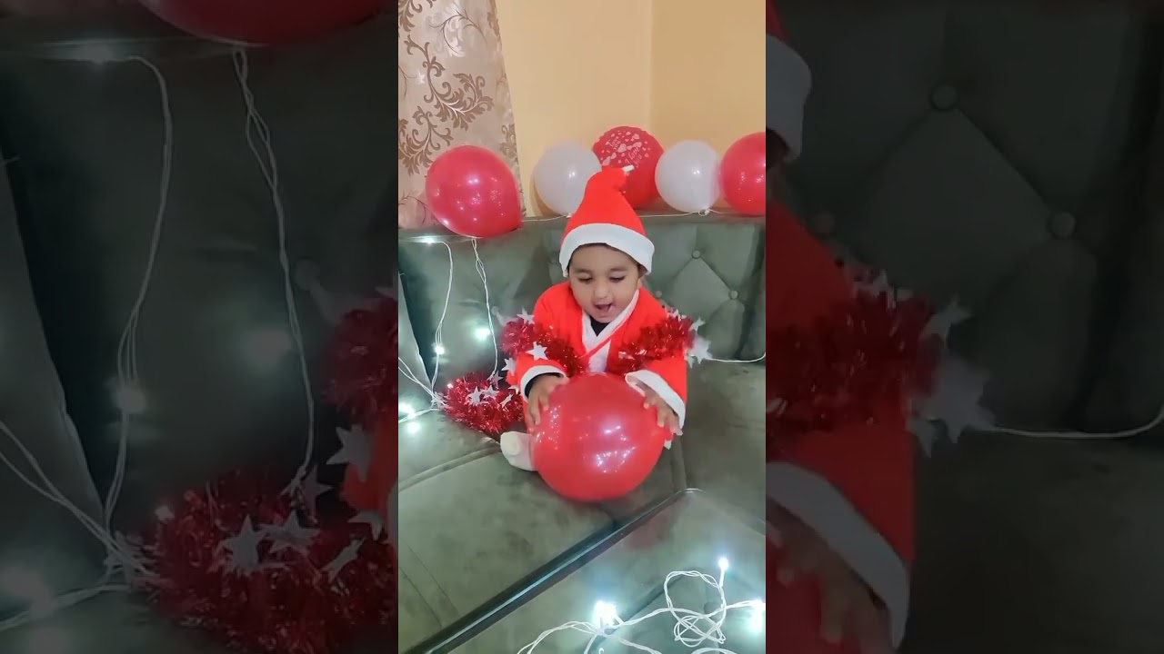 Merry Christmas ⛄🎄!! Baby shorts 🥰!! YouTube baby video ❤️!!