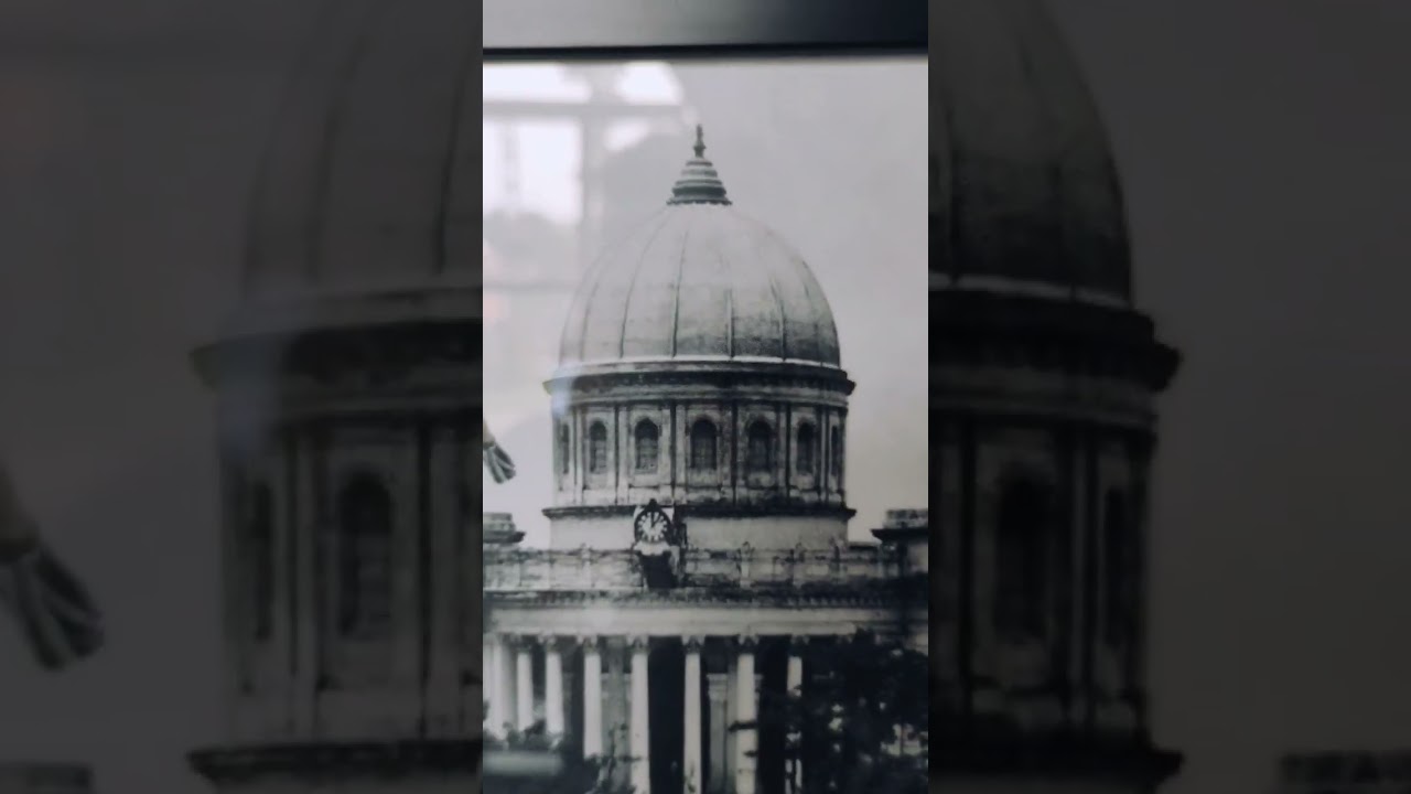 Wall Decoration Idea|"How to Decorate wall with photoframe" #shorts #ytshorts #kolkata #shortsvideo
