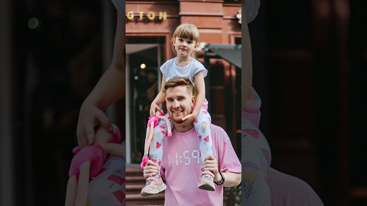 Nice street photography, parents and their child ❤️, in Moscow, Russia #photographer