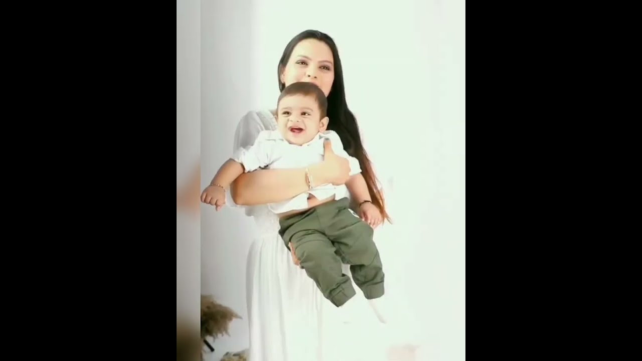 Baby photoshoot with mom #photography #photo #instagood #baby #babyphotography #babyboy #babygirl