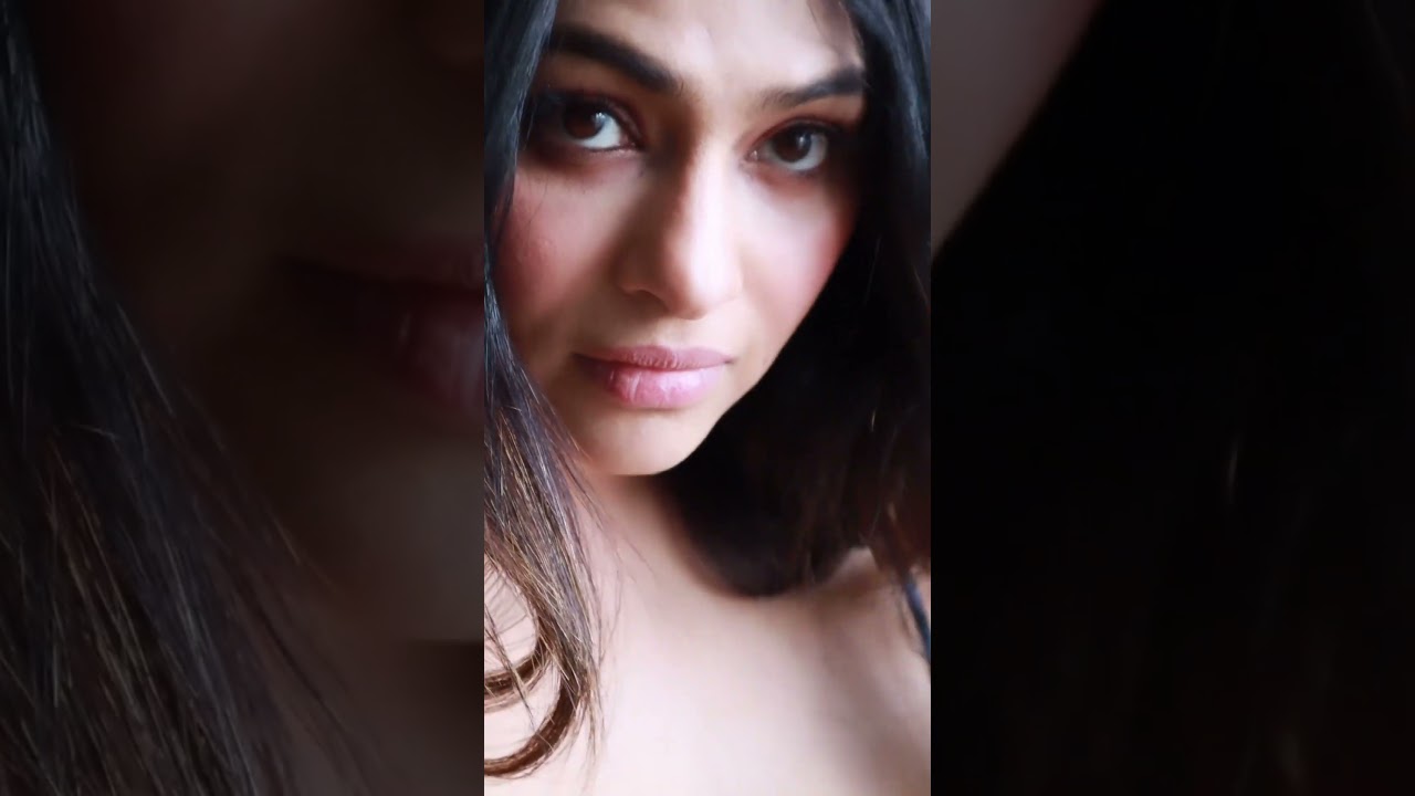 Captivating Gaze: The Stories My Selfies Tell 📸💭 #shorts